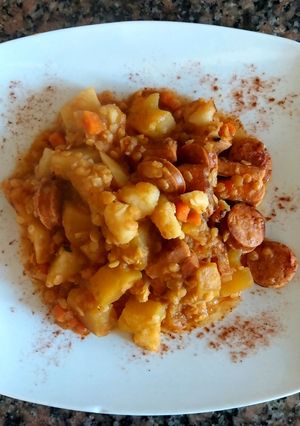 Una foto de Guiso "de invierno" con lentejas peladas. #globalcookpadgames2024