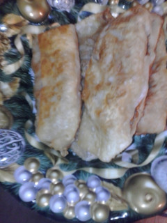 A picture of egg rolls mom style.