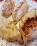 Empanadas de manzana y frutos rojos