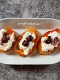 Crostini di stracciatella e nolche