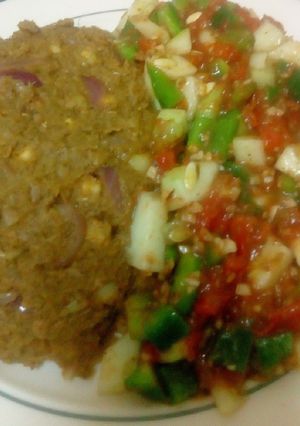 A picture of Potato-less Kunde Mokimo With Israeli Salad A La Grace.