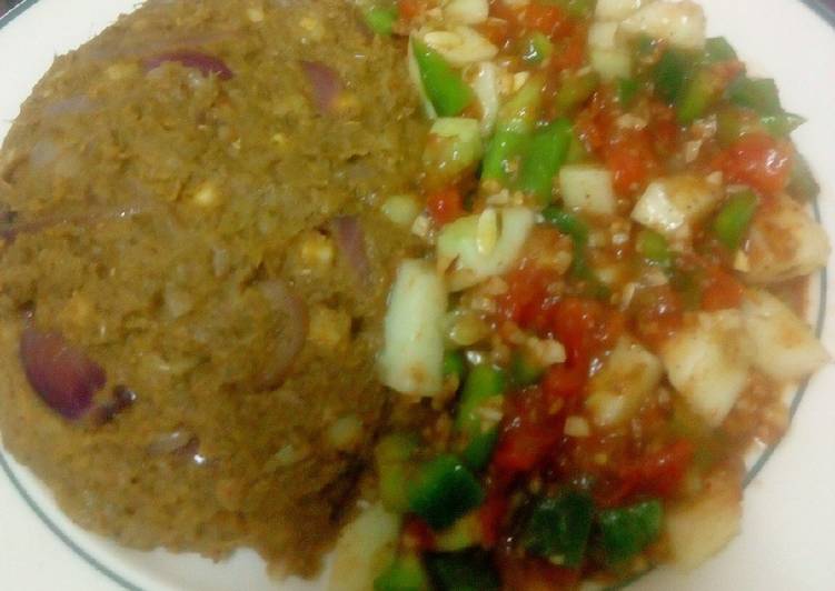 Steps to Prepare Quick Potato-less Kunde Mokimo With Israeli Salad A La Grace