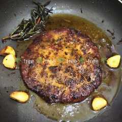 Rib eye meltique Steak 🥩 রেসিপির প্রধান ছবি
