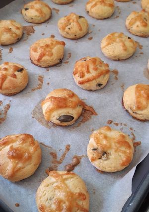Gluténmentes sajtos-tökmagos pogácsa recept fotója