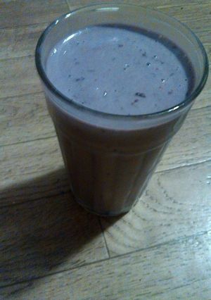 A picture of Blackberry milkshake.