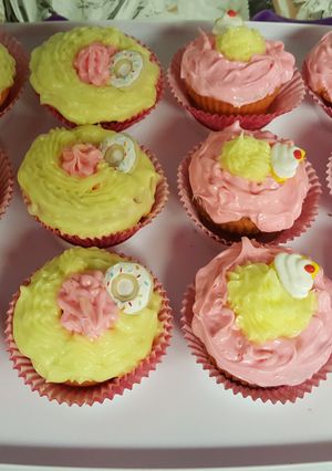 A picture of Exquisite Kuisines Strawberry-lemonade cupcakes.