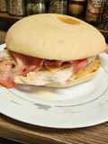 Mollete de pollo y bacon 🍗🥓🧀