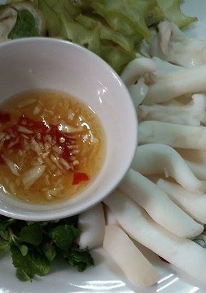 Hình của món Mực luộc.