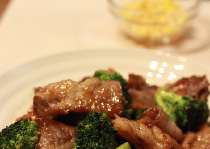 Beef and Broccoli with Oyster Sauce