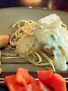 A picture of crock pot cream cheese chicken.
