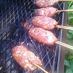 A picture of Kebabs.