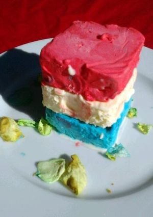 A picture of Ladybirds Homemade Vanilla Ice Cream.