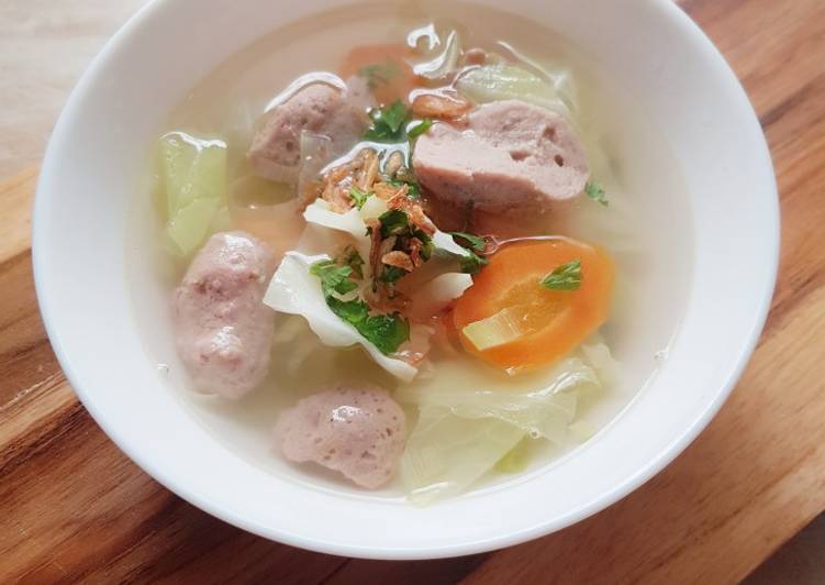 Cara Menyiapkan 303. Sayur Bening Kol, Lezat Sekali