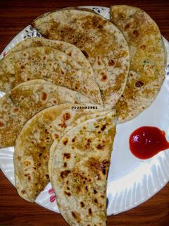 ফুলকপির পরোটা(cauliflower paratha recipe in Bengali) রেসিপির প্রধান ছবি