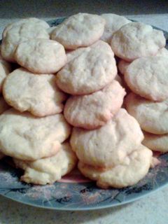 A picture of Vanilla Wafer Cookies.