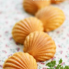 A picture of Vanilla and Rum Madeleines.