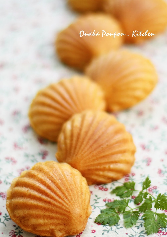 A picture of Vanilla and Rum Madeleines.