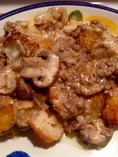 A picture of Beef Strogan-tot Hot dish.