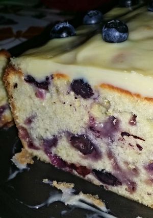 A picture of Lemon blueberry loaf.