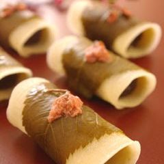 Easy, Delicious, and Beautiful Sakura Cherry Blossom Mochi A picture of Easy, Delicious, and Beautiful Sakura Cherry Blossom Mochi.