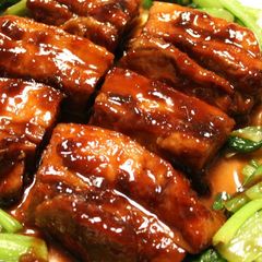 A picture of Juicy Chinese Stewed Pork Belly Blocks.