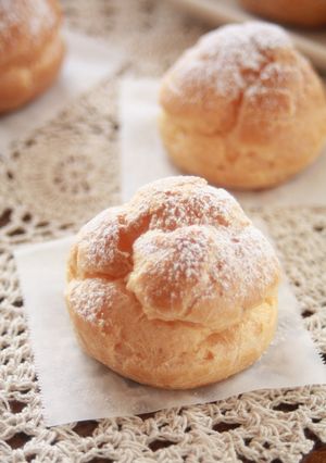 A picture of 100% Foolproof Cream Puffs.