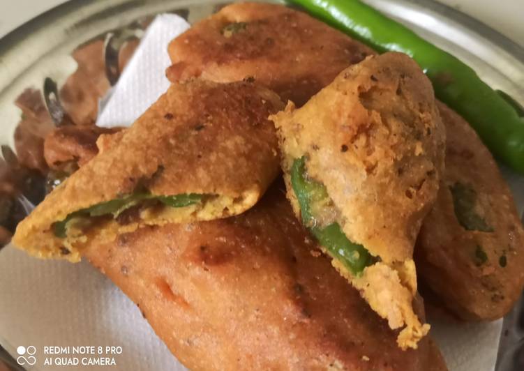 Recipe of Quick Green chilli pakoda