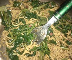 Resep Terbaru Mi goreng kangkung instan Sedap Nikmat