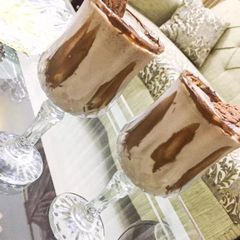 A picture of Cookie Tella Shake🍫🍪.