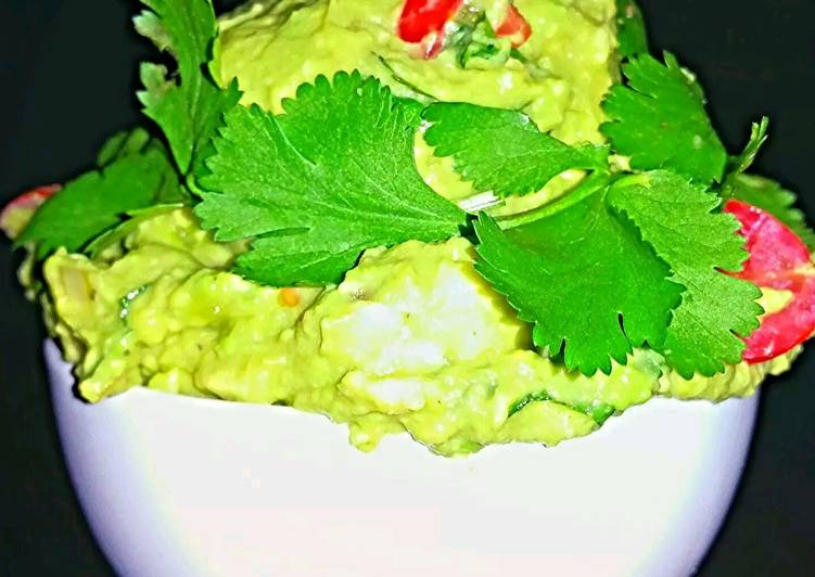 Simple Way to Prepare Award-winning Mike&#39;s Fiesta Guacamole