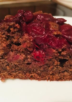 Meggyes-mákos süti csokival recept fotója
