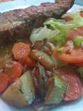 Pecho de res al horno con vegetales