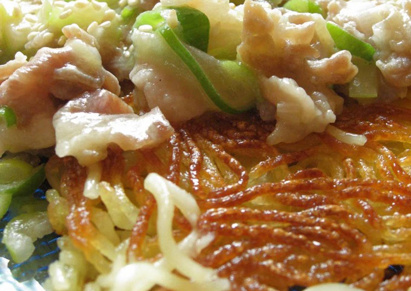Seriously Delicious Leek and Salted Pork Yakisoba Noodles