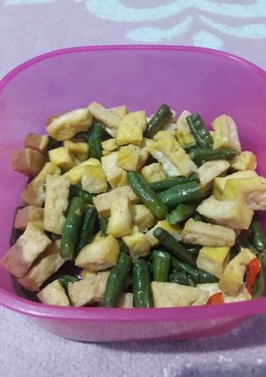 Foto resep Oseng Kacang Panjang dan Tahu Kuning Pedas