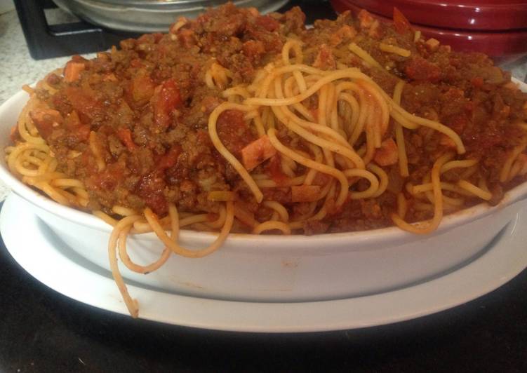 Recipe of Super Quick My Rich And Meaty Spaghetti Bolognaise 💜