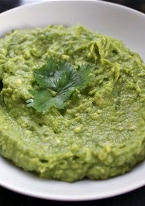 A picture of Guacamole Chileano (Chilean Guacamole).