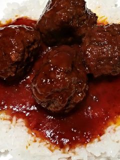 A picture of Sweet and Sour Meatballs.