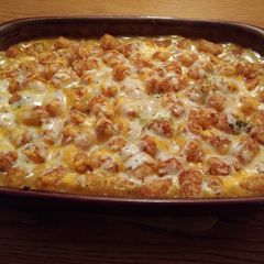 A picture of Cheesy Tater Tot Hotdish.