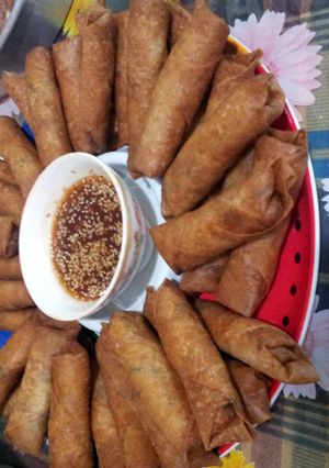 A picture of spring rolls dip.