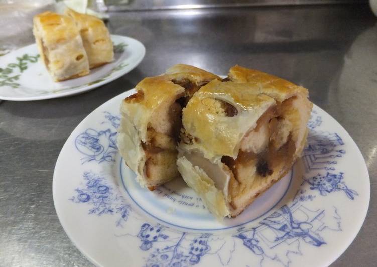 Simple Way to Make Super Quick Homemade Apple Pie Roll