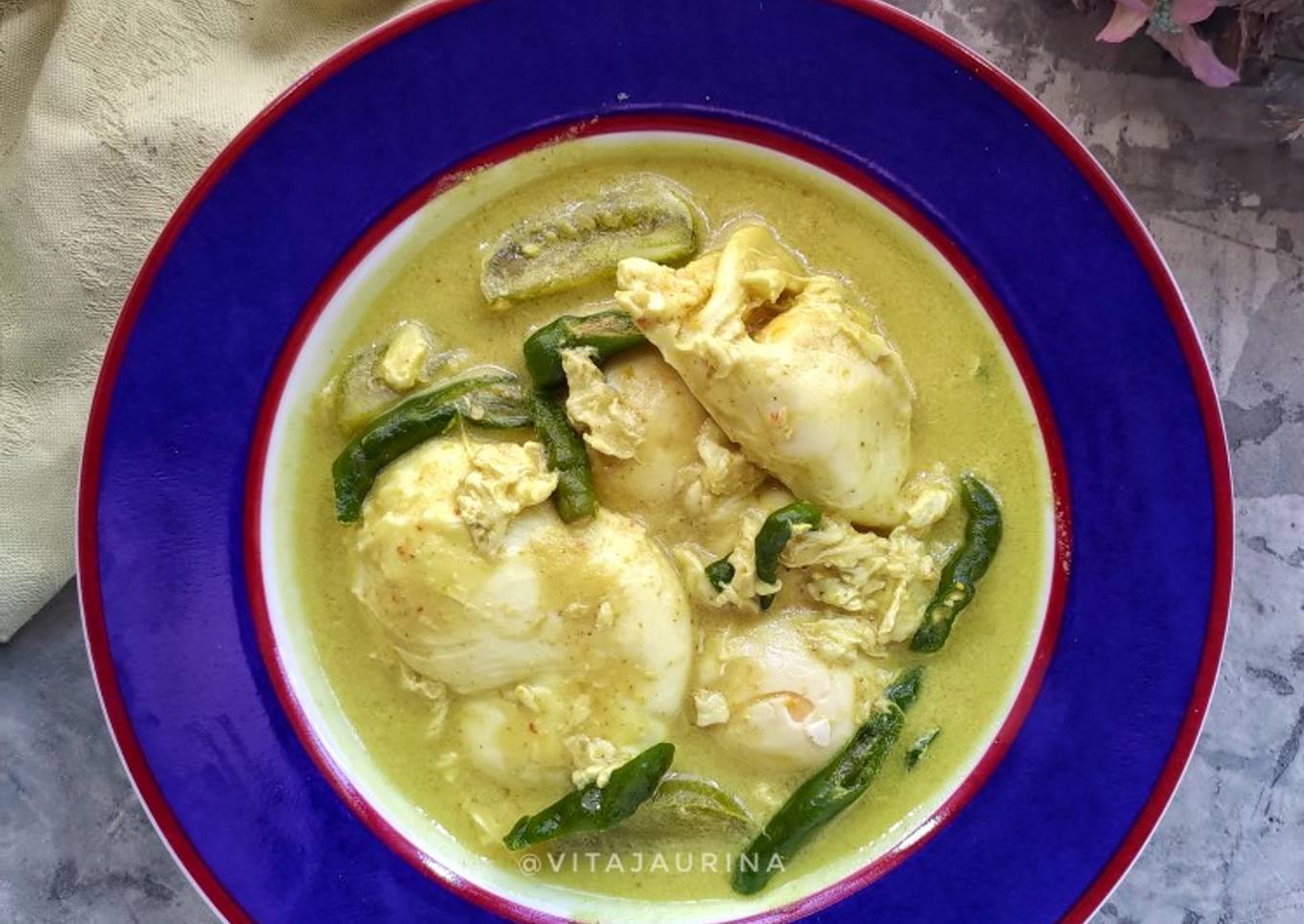 Boh Manok Teupeulemak (Kuah Lemak Telur)