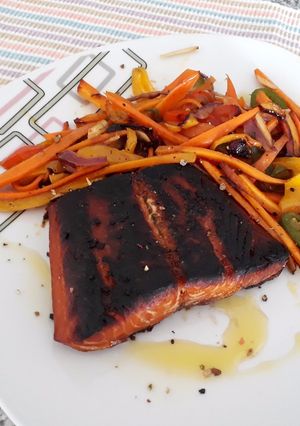 Foto principal de Salmón con crocante de vegetales