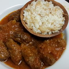 A picture of Kebab Hindi (Meatballs).