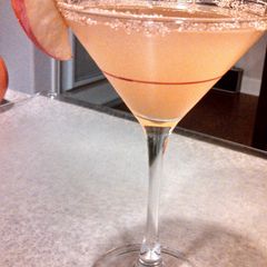 A picture of Spiced Apple Ale Martini.