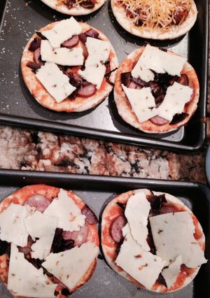 A picture of Chipotle Pork Taco Mini Pizza.
