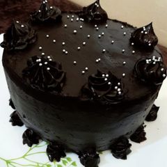 A picture of Chocolate truffle cake.