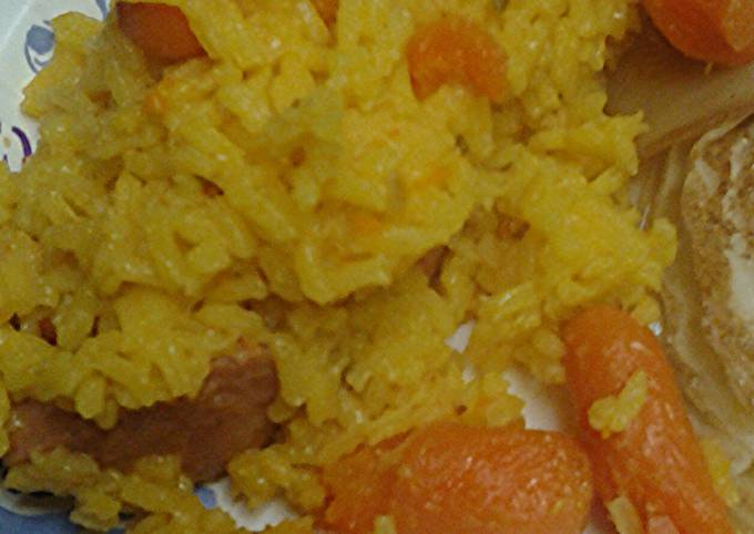 Yellow rice carrots with sausage