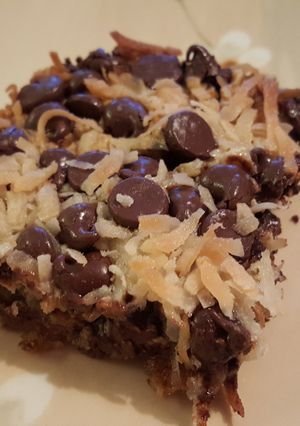 A picture of Magic Cookie Bars.
