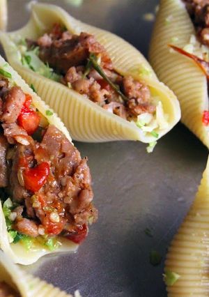 A picture of Italian sausage stuffed pasta.