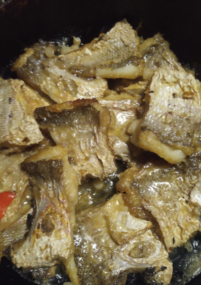 Una foto de Filete de pescado en aceite